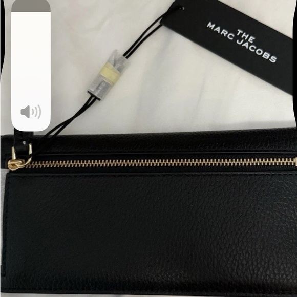 Marc Jacobs Black Wallet - Picture 2 of 5